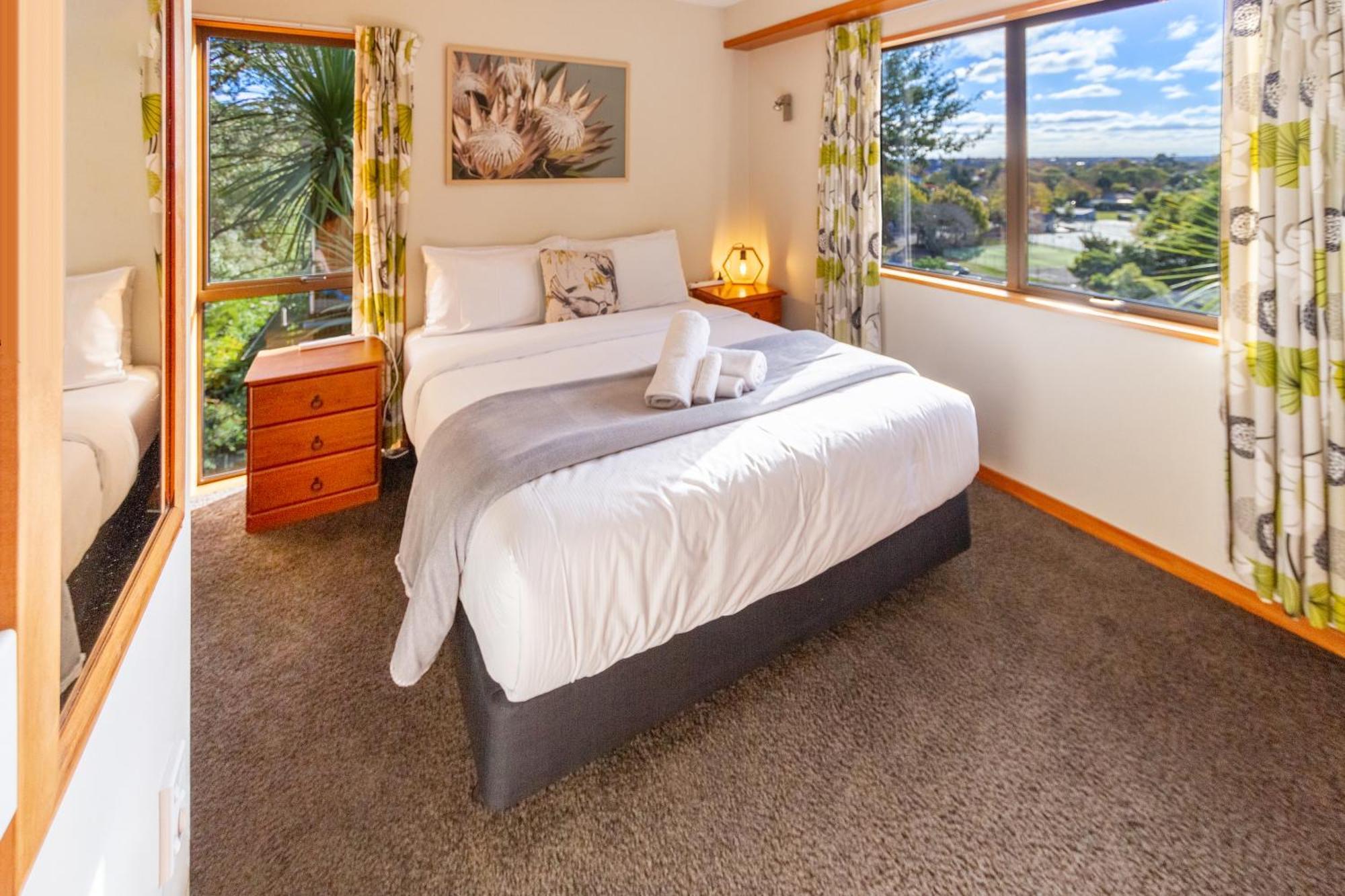 Sherwood Lodge 4-Bedroom Holiday Home With Spectacular Views Christchurch Kültér fotó