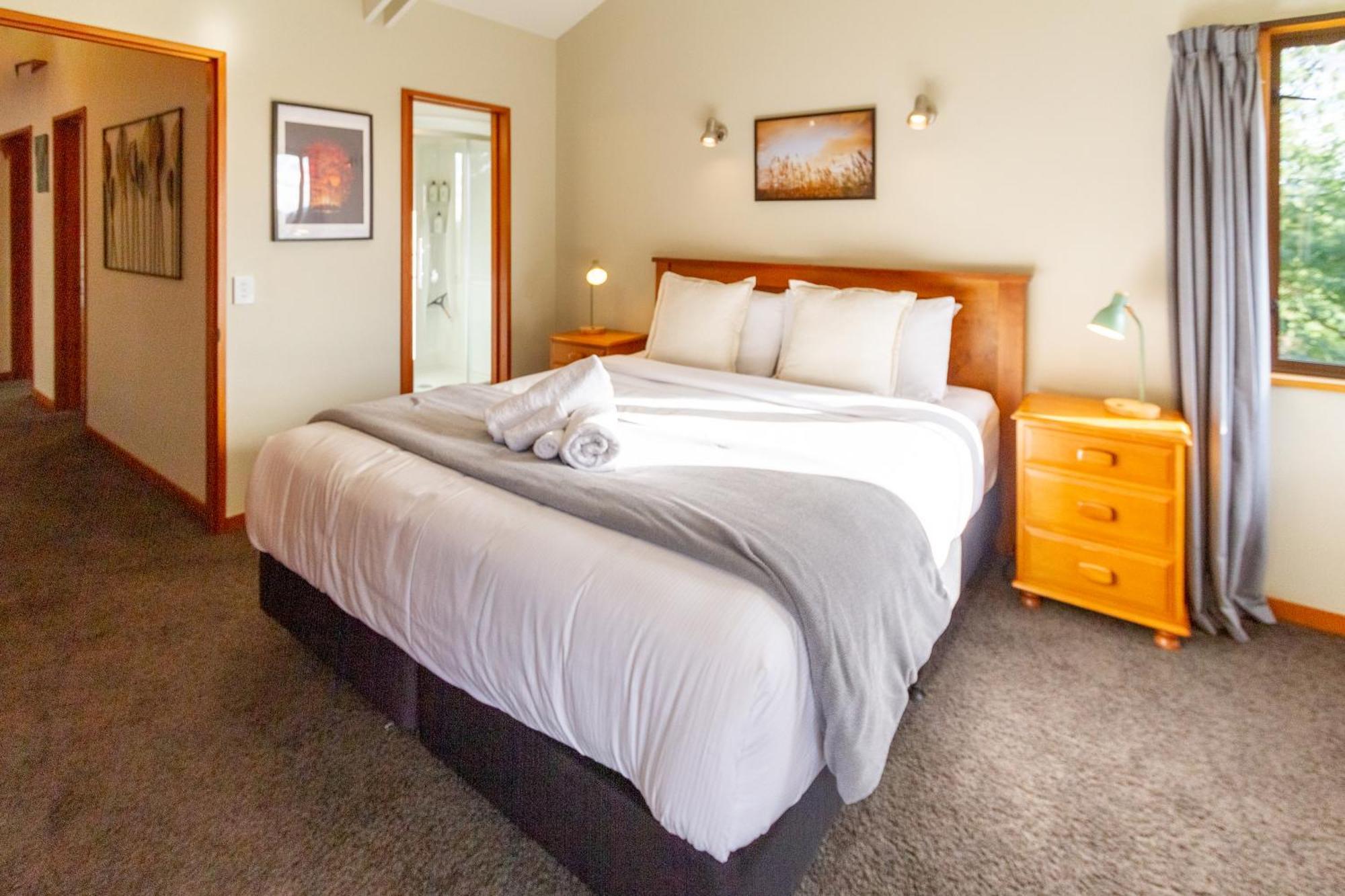 Sherwood Lodge 4-Bedroom Holiday Home With Spectacular Views Christchurch Kültér fotó